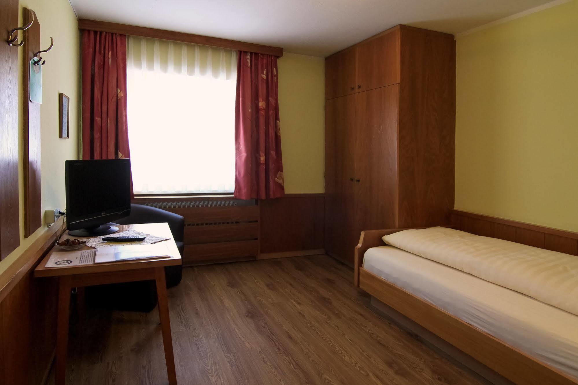 Hotel Cristallago Зеефелд в Тирол Екстериор снимка