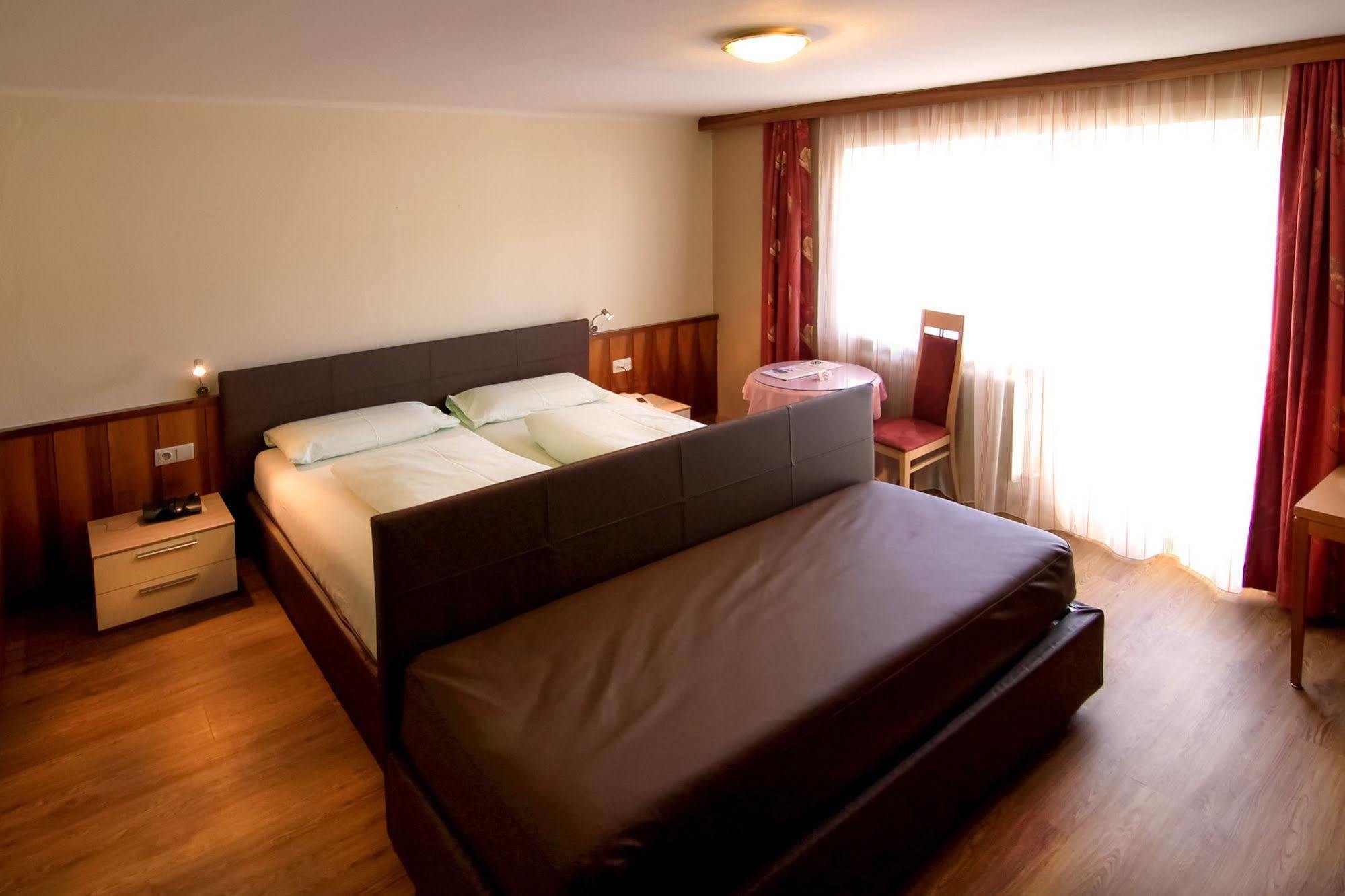 Hotel Cristallago Зеефелд в Тирол Екстериор снимка